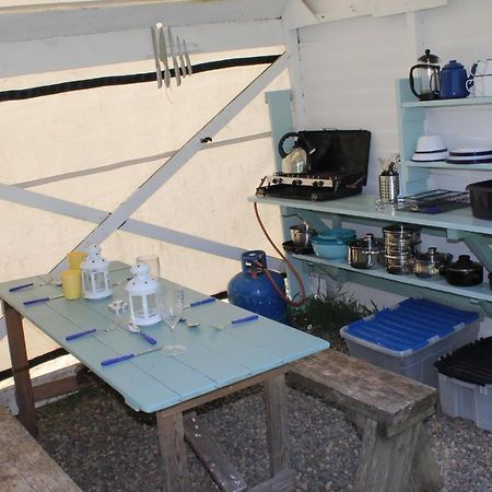 Mill Haven Place Glamping Yurt 3 Haverfordwest Bagian luar foto