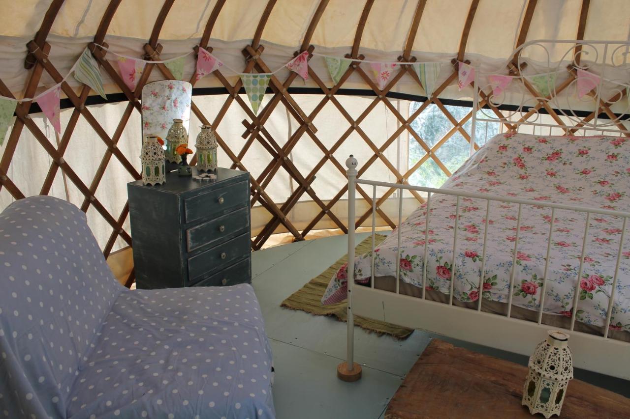 Mill Haven Place Glamping Yurt 3 Haverfordwest Bagian luar foto
